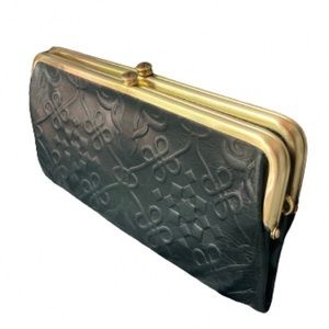 HOBO INTERNATIONAL LAUREN CLUTCH - WALLET EUC